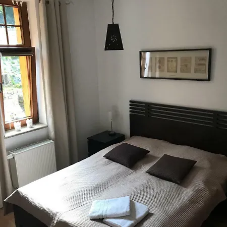 Apartament Selaz *
